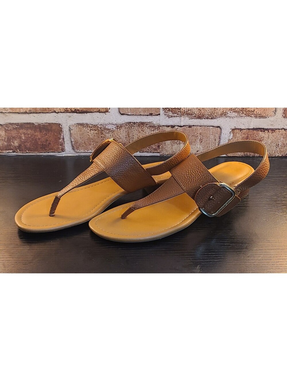 Tommy Hilfiger T-Strap Thong Sandals Womens Size 10 Brown Tan Side Buckle Summer - Picture 4 of 9